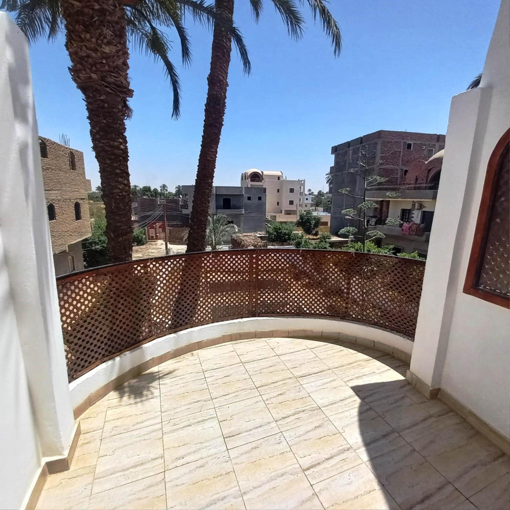 Villa Giulio Luxor Guest House Exteriör bild