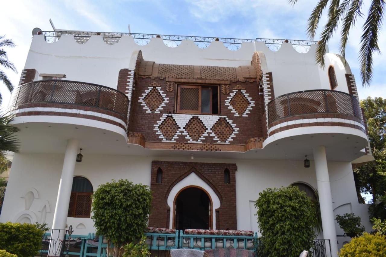 Villa Giulio Luxor Guest House Exteriör bild